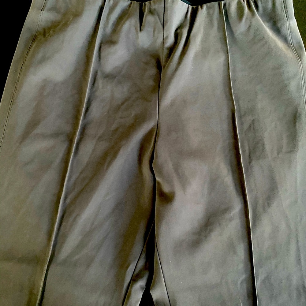 Athleta pull on crop pants